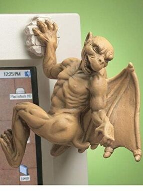 Design Toscano Gaston, the Gothic Gargoyle Computer Climber Statue EUC